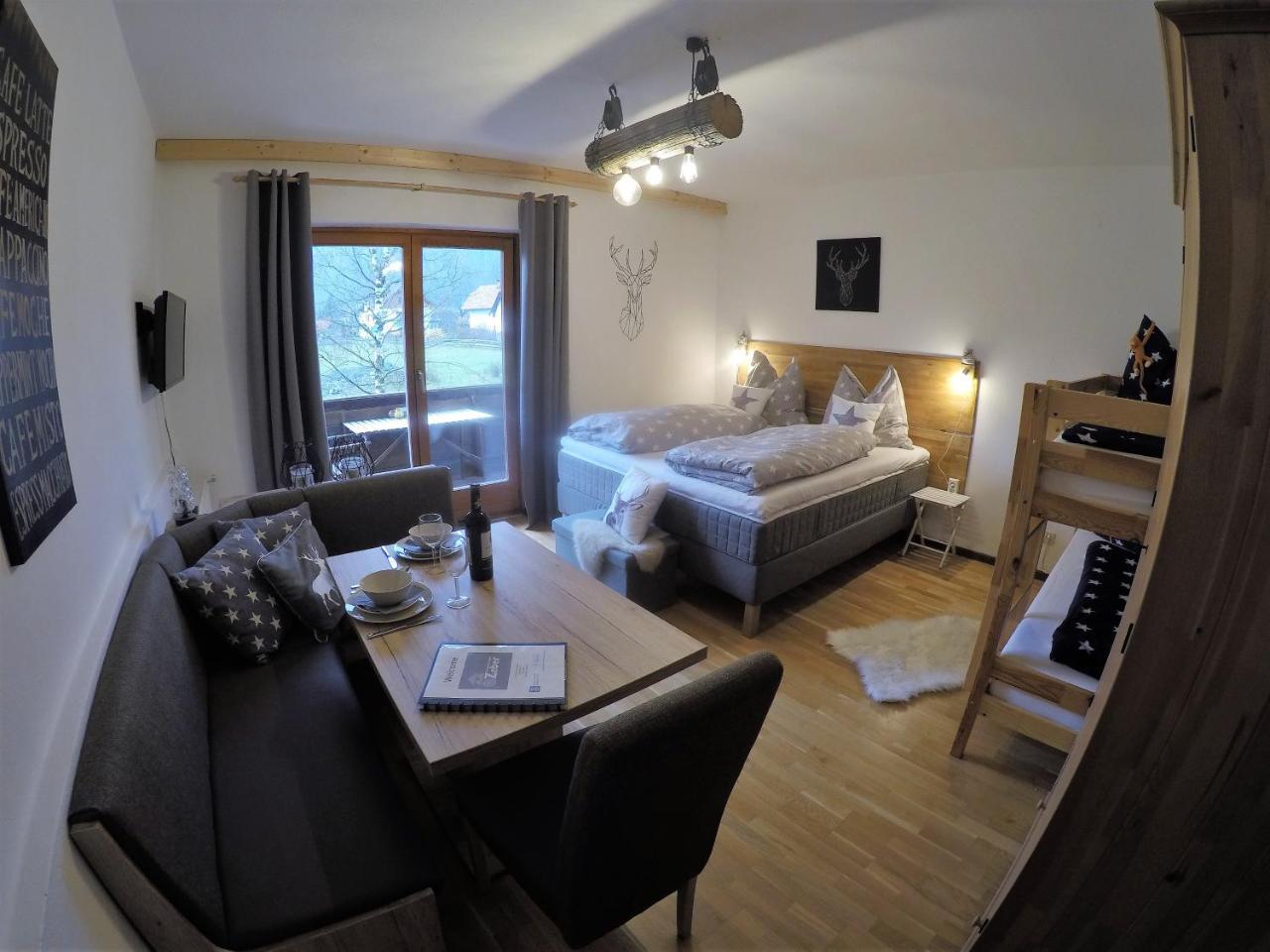 Ferienwohnung Zeber Rattendorf エクステリア 写真