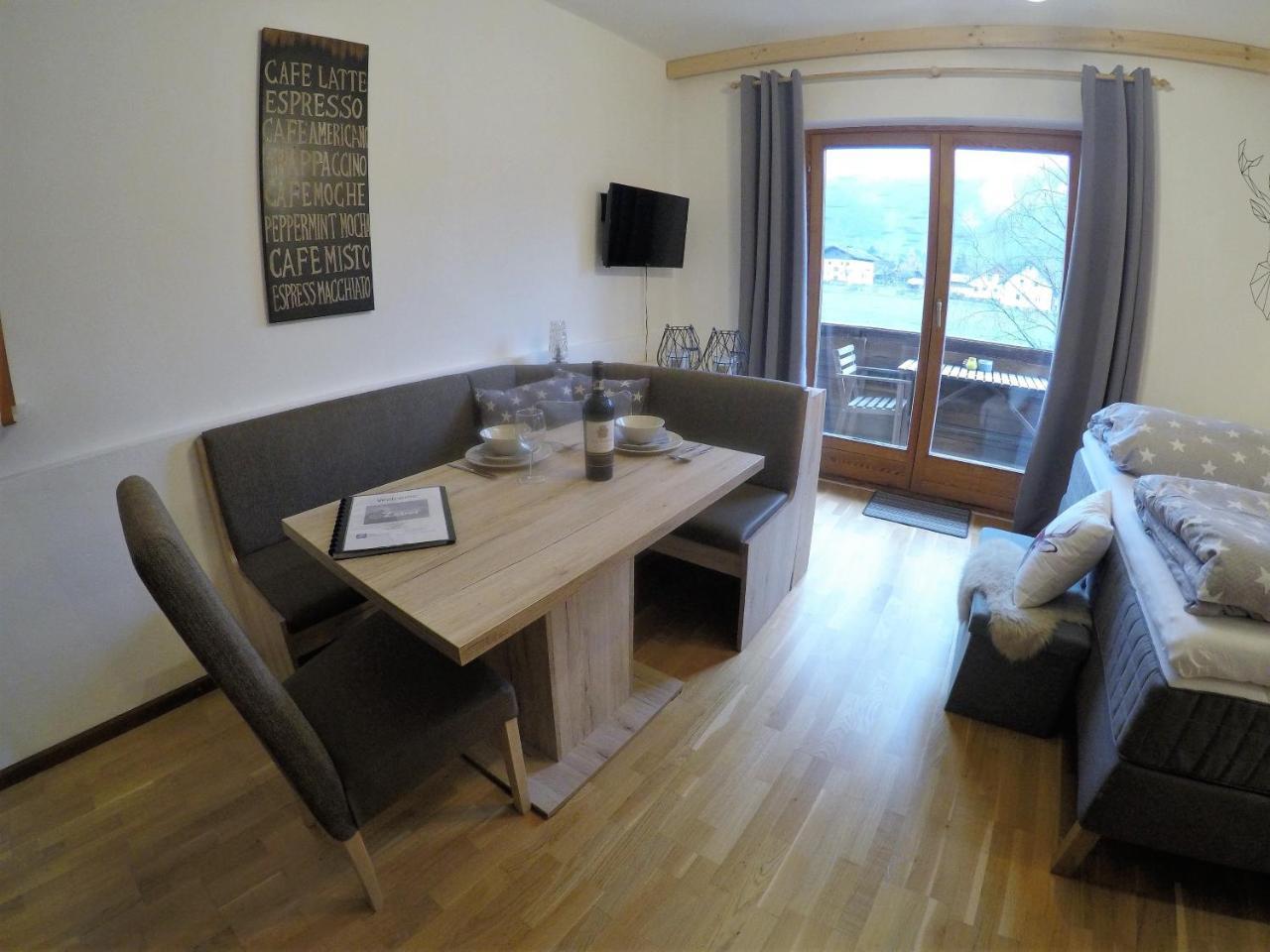 Ferienwohnung Zeber Rattendorf エクステリア 写真